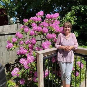 Meet your Posher, Regina